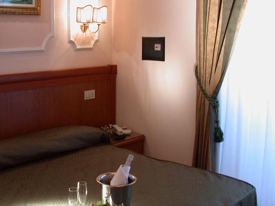 Hotel Philia Roma Esterno foto