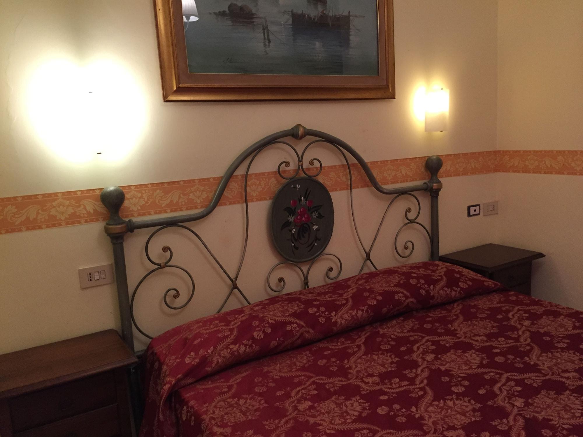 Hotel Philia Roma Esterno foto