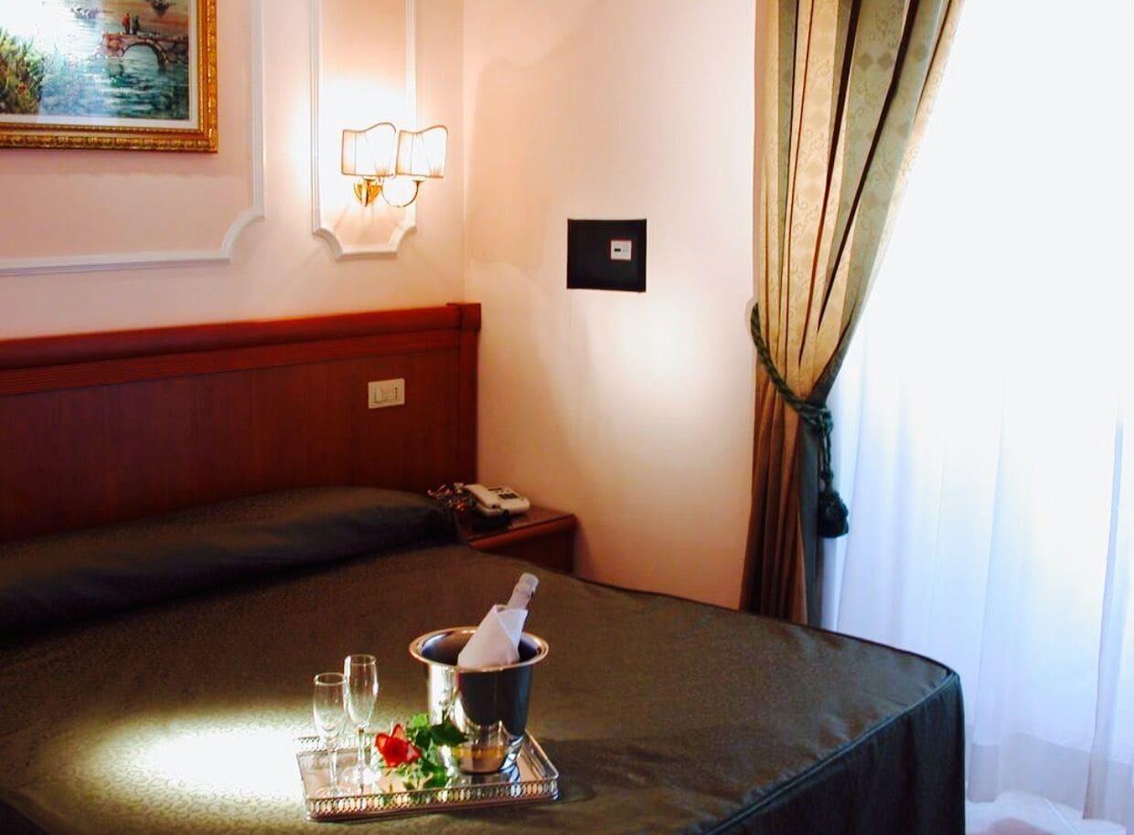 Hotel Philia Roma Esterno foto