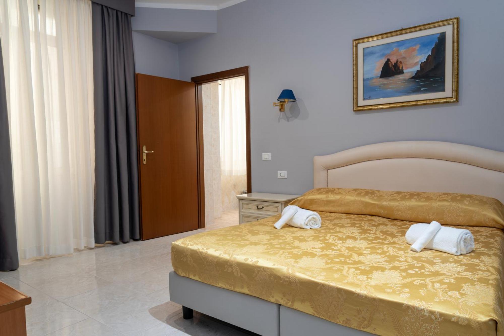 Hotel Philia Roma Esterno foto