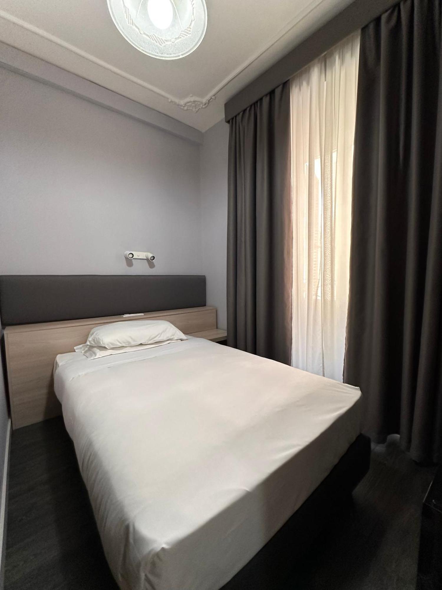 Hotel Philia Roma Esterno foto