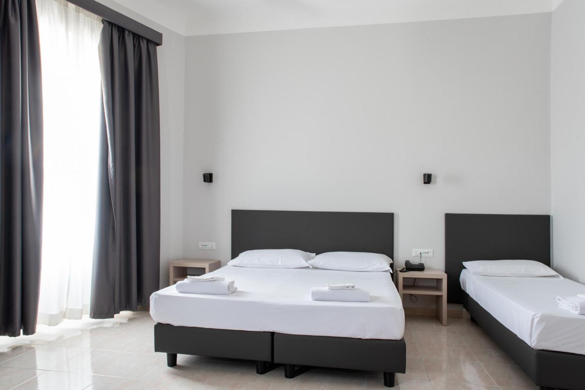 Hotel Philia Roma Esterno foto