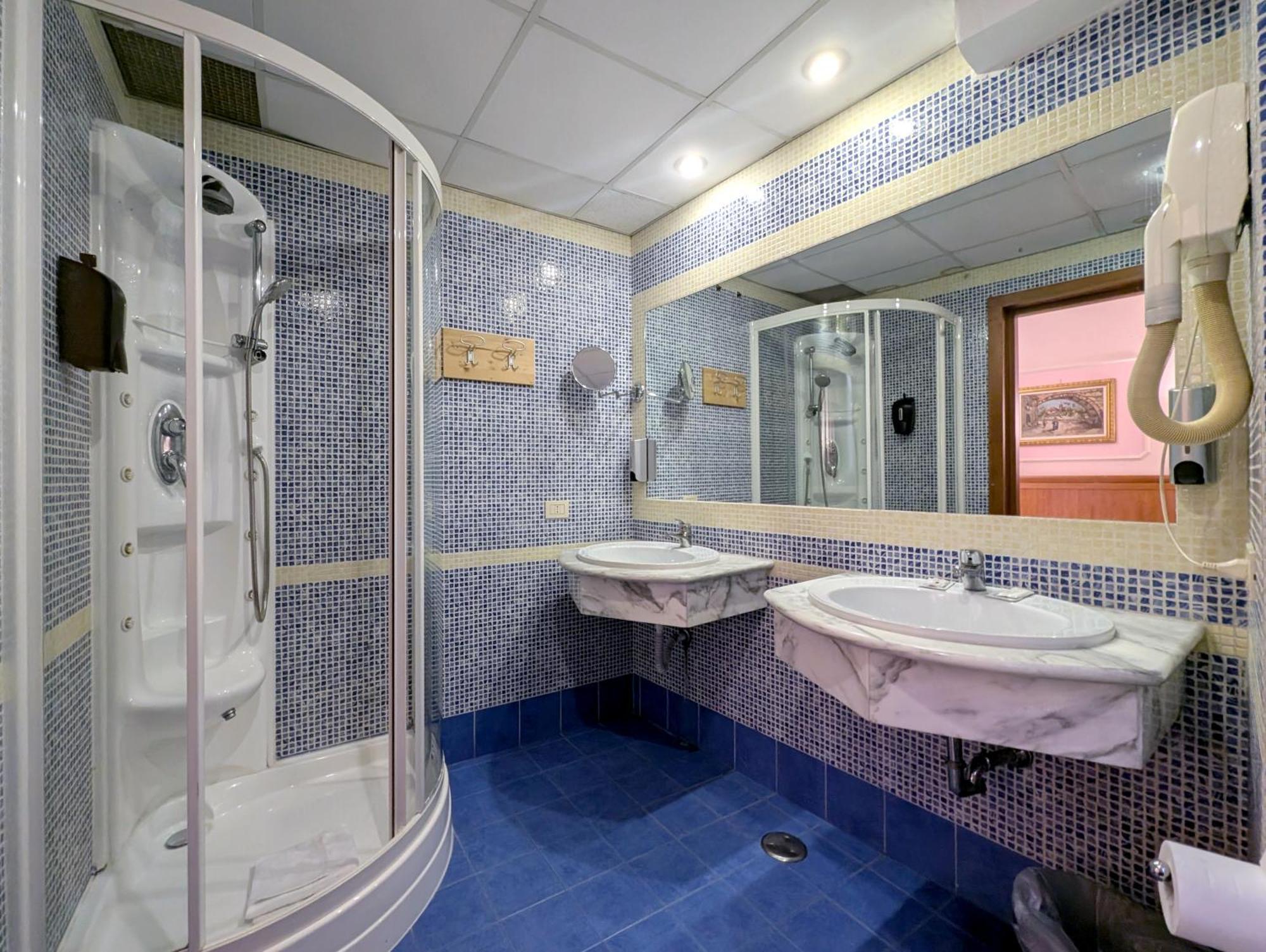 Hotel Philia Roma Esterno foto