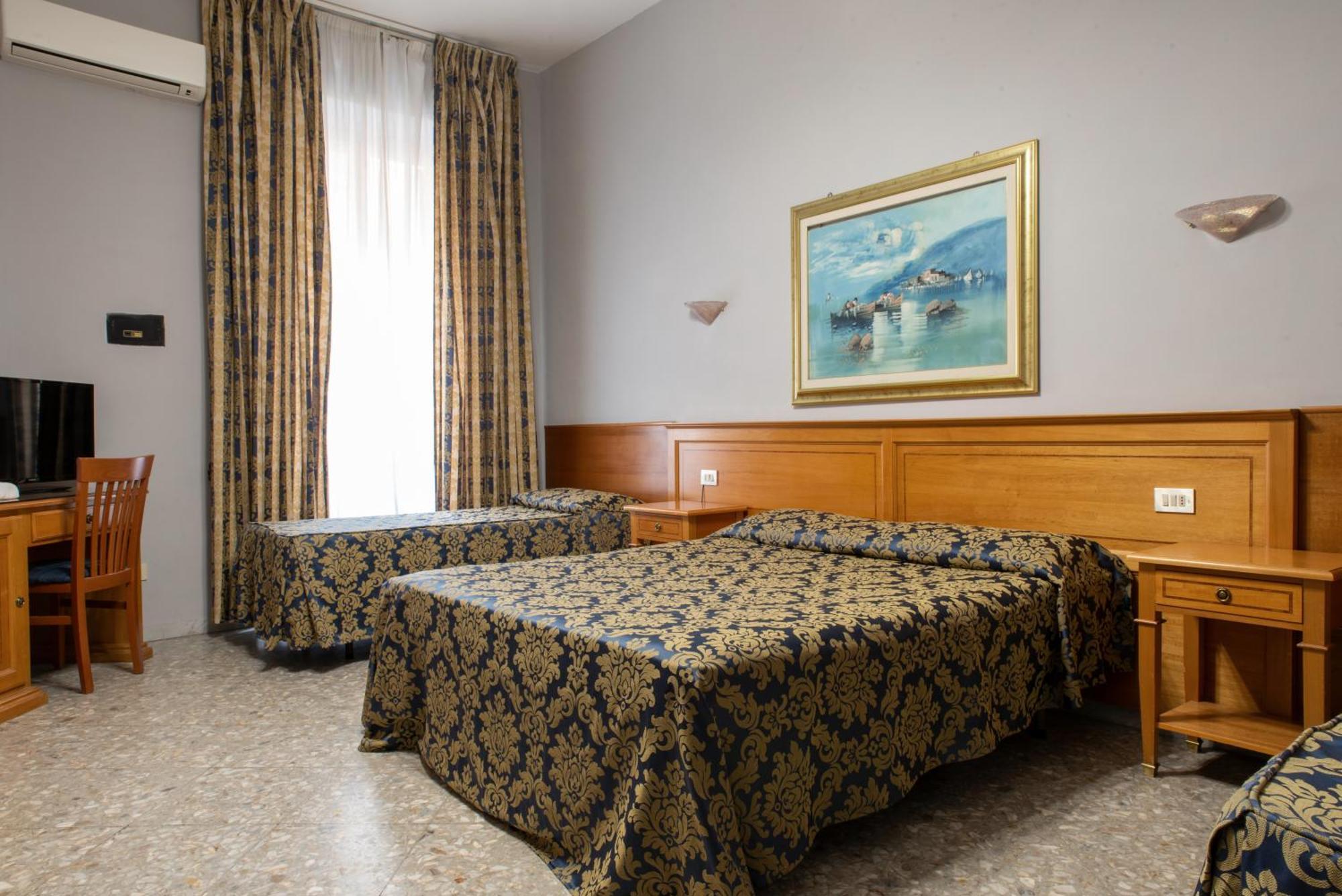 Hotel Philia Roma Esterno foto