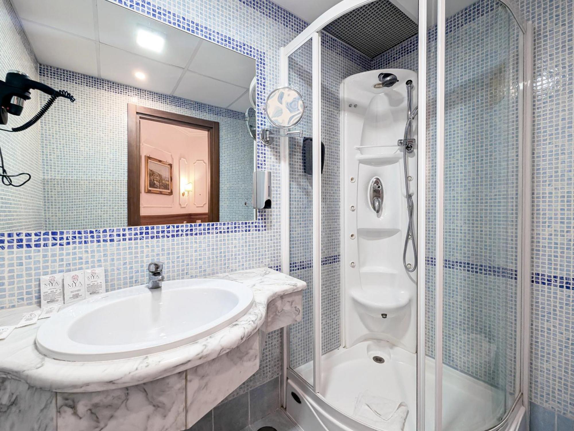 Hotel Philia Roma Esterno foto