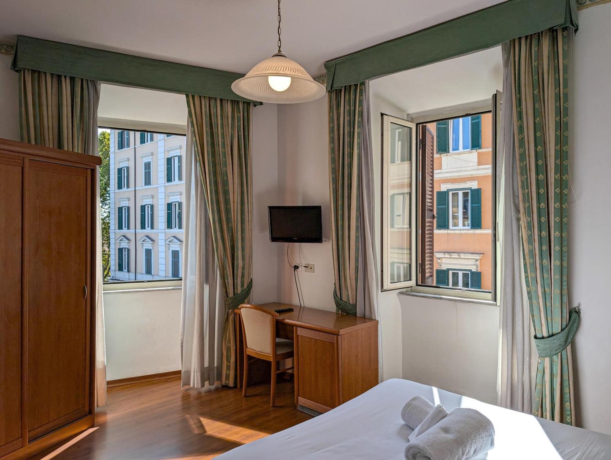 Hotel Philia Roma Esterno foto