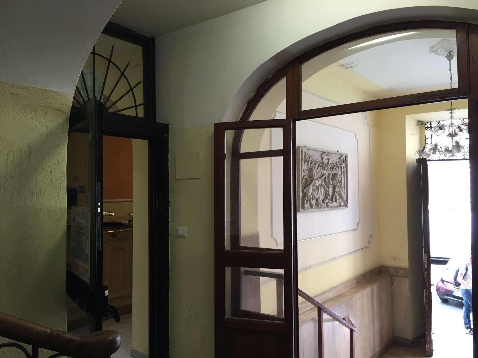 Hotel Philia Roma Esterno foto